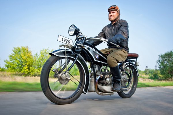 Первый баварский — BMW R32