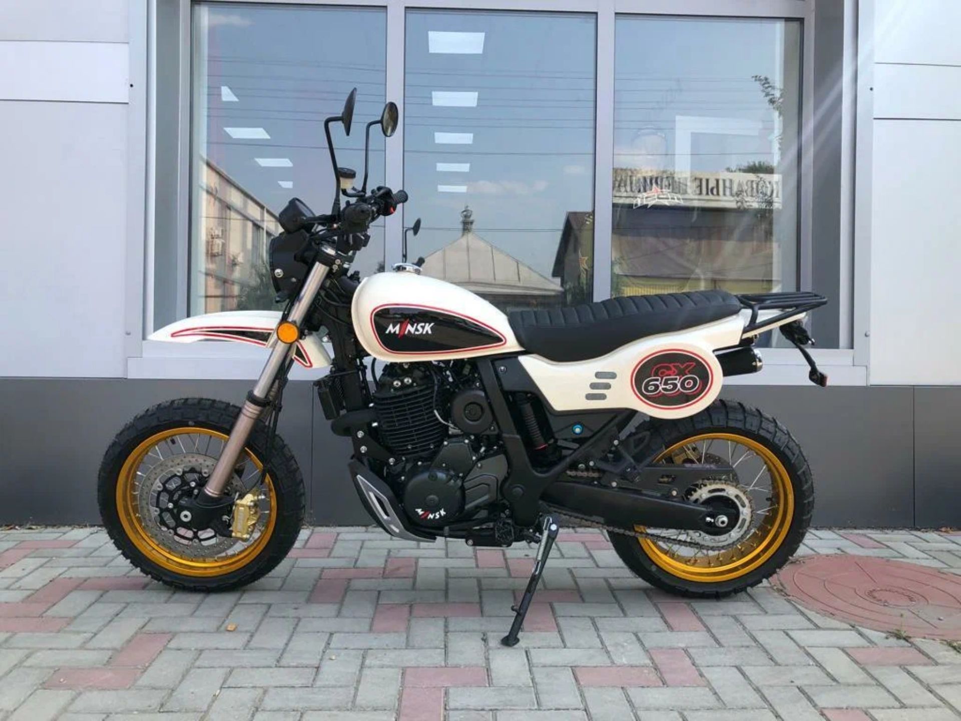 В Беларуси показали патрульный мотоцикл Minsk CX 650 для ГАИ