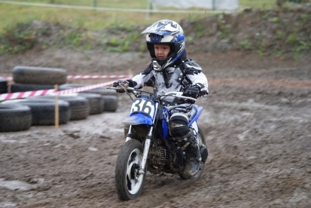 Мотоспорт для детей: плюсы и минусы